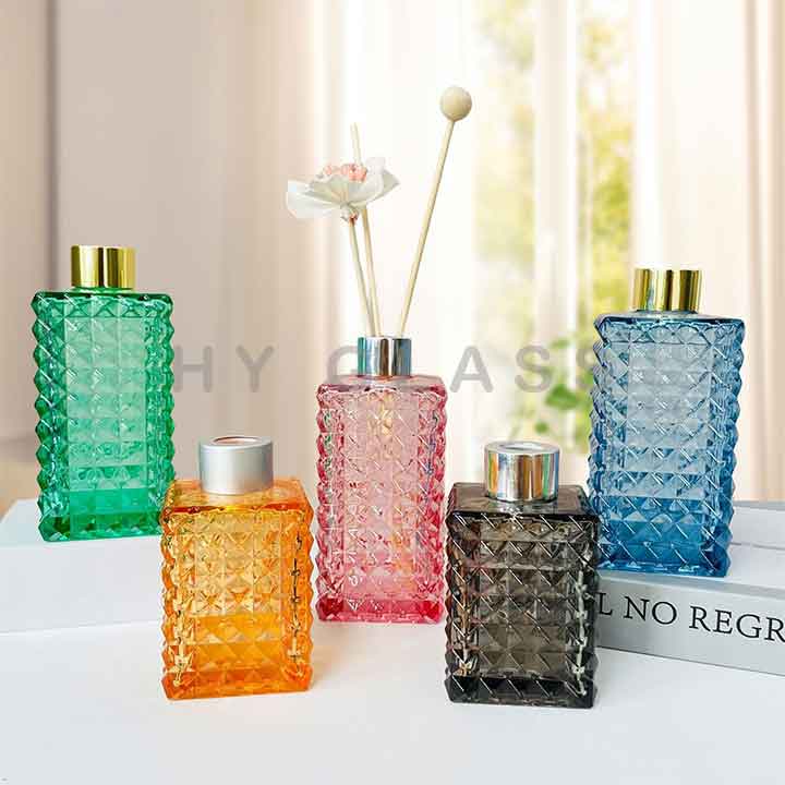 Customize 150ml glass aroma reed diffuser bottle with cap factory